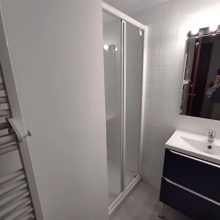 Le Gaffier, Maison Au Pied De La Cite, Climatisation, 2 Et Belle Cour Sans Vis A Vis Nyaraló Carcassone