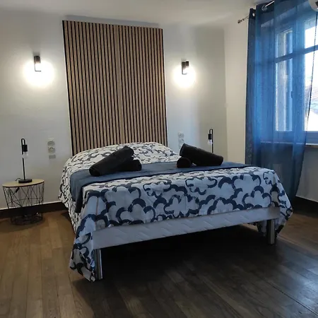 Le Gaffier, Maison Au Pied De La Cite, Climatisation, 2 Et Belle Cour Sans Vis A Vis * Carcassone