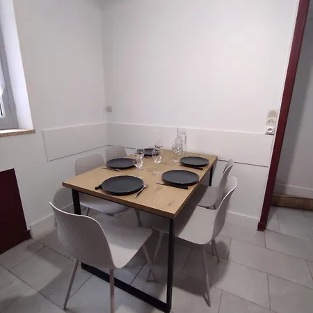 Le Gaffier, Maison Au Pied De La Cite, Climatisation, 2 Et Belle Cour Sans Vis A Vis Carcassone