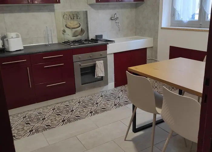 Casa de Férias Le Petit Gaffier, Maison Au Pied De La Cité, Avec 2 Et Belle Cour Sans Vis à Vis Carcassonne