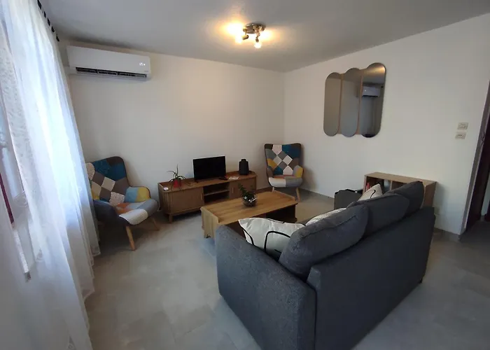 Le Petit Gaffier, Maison Au Pied De La Cité, Avec 2 Et Belle Cour Sans Vis à Vis * Carcassonne