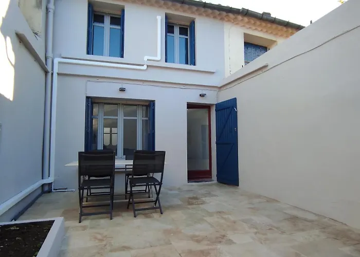Casa de Férias Le Petit Gaffier, Maison Au Pied De La Cité, Avec 2 Et Belle Cour Sans Vis à Vis *